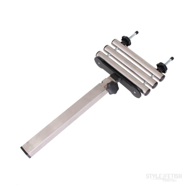 Penis pillory